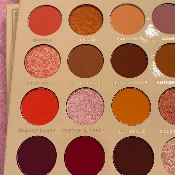 Ace Beaute Floral Vintage Palette and Ofra Symphony Pallet both BNIB - Picture 4 of 10